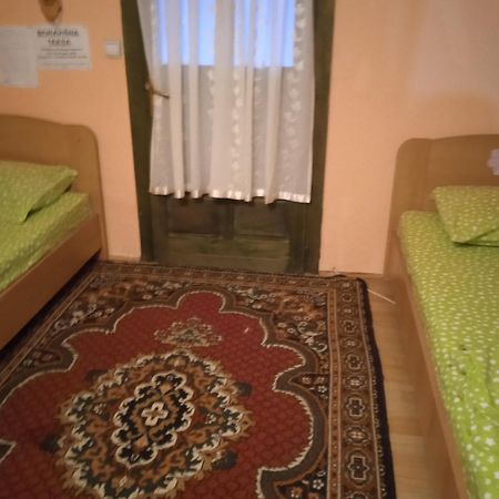 Holiday Home Vila Milka Kremna Ngoại thất bức ảnh