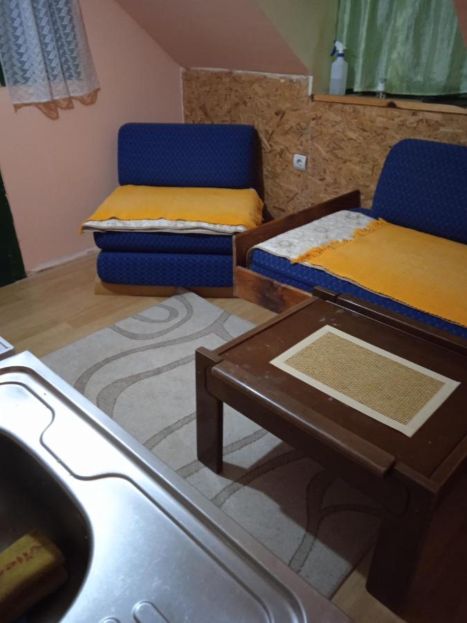 Holiday Home Vila Milka Kremna Ngoại thất bức ảnh