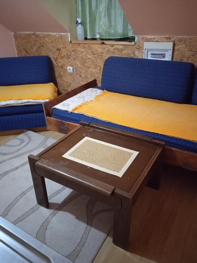 Holiday Home Vila Milka Kremna Ngoại thất bức ảnh