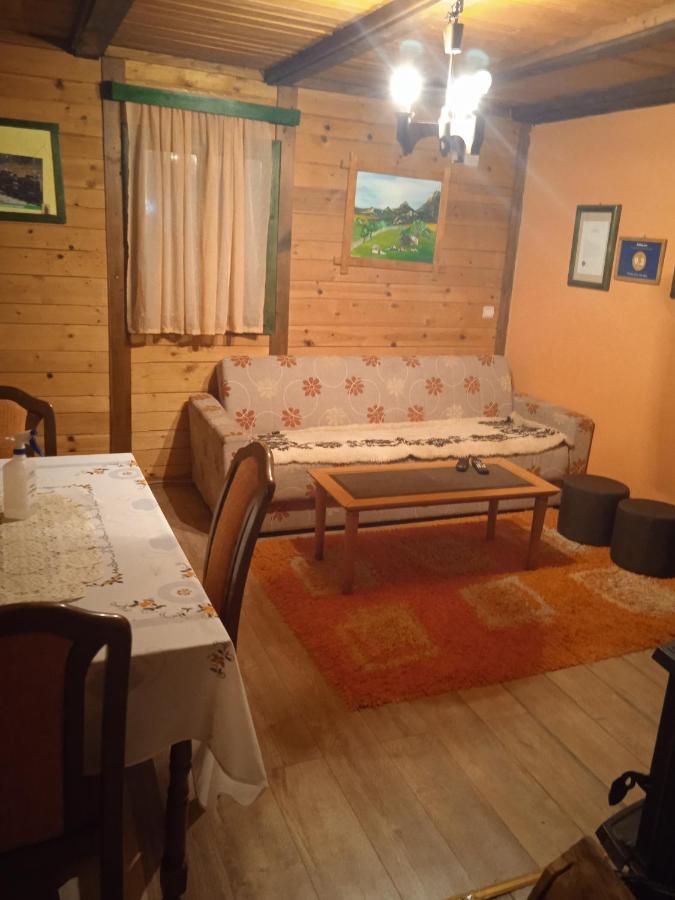 Holiday Home Vila Milka Kremna Ngoại thất bức ảnh