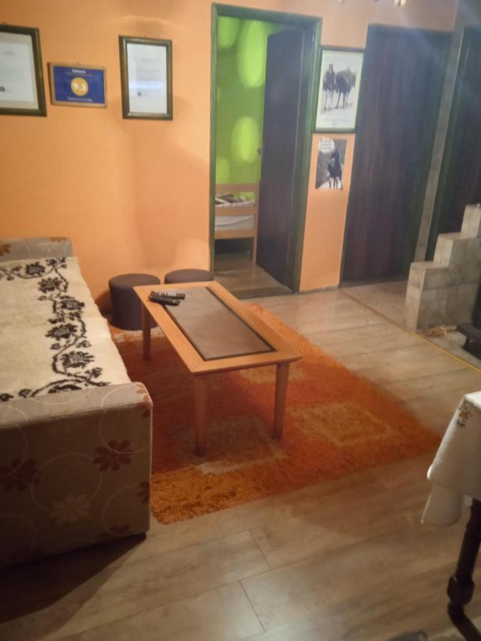 Holiday Home Vila Milka Kremna Ngoại thất bức ảnh