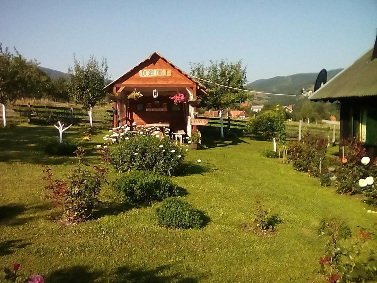 Holiday Home Vila Milka Kremna Ngoại thất bức ảnh
